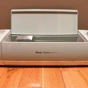 Cricut Explore Air 2 in Elegant Mint